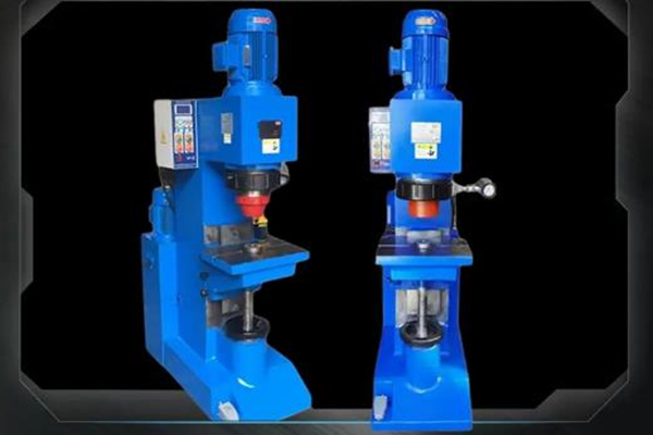 鉚頭不轉?可能使用的是徑向鉚接機! 圖2